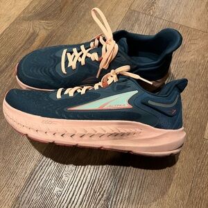 Women’s Torin 7 - Deep Teal/Pink